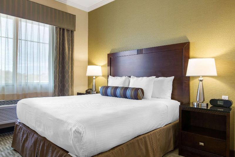 The Oaks Hotel & Suites — photo 142