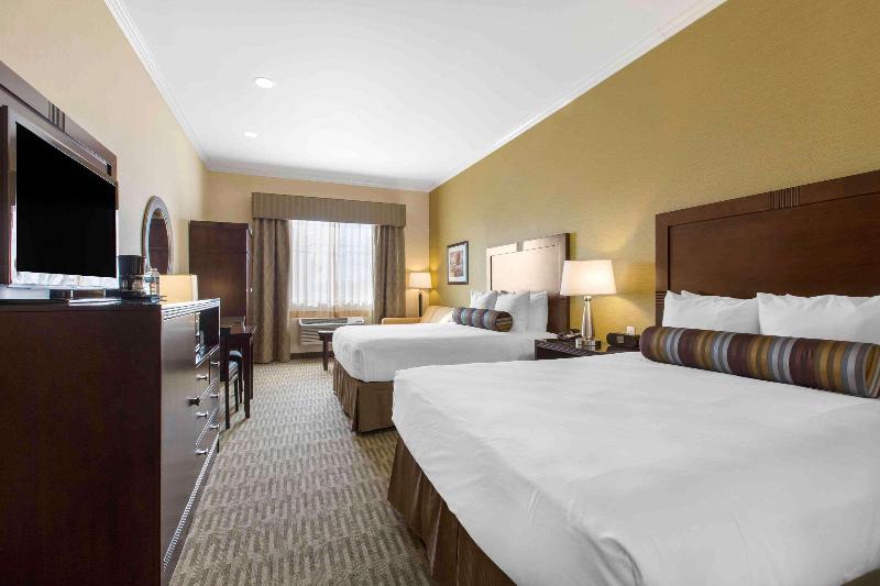 DOUBLE Accessible KING SIZE BED