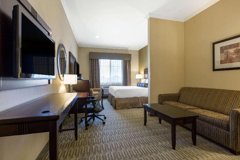 The Oaks Hotel & Suites — photo 61