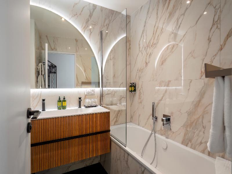 Montmartre Residence Paris image