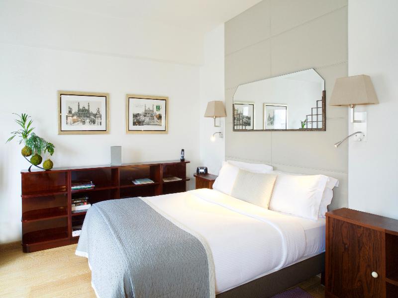 Montmartre Residence Paris image