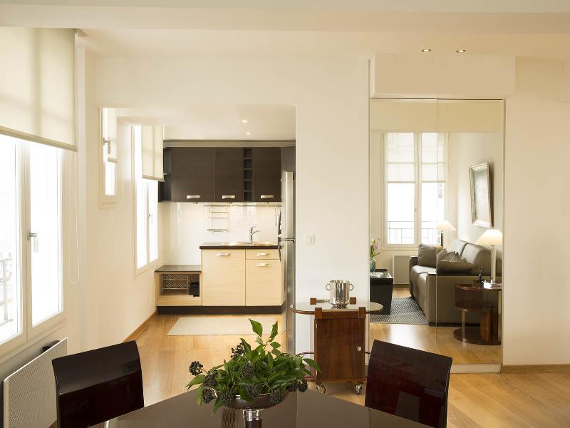Montmartre Residence Paris image
