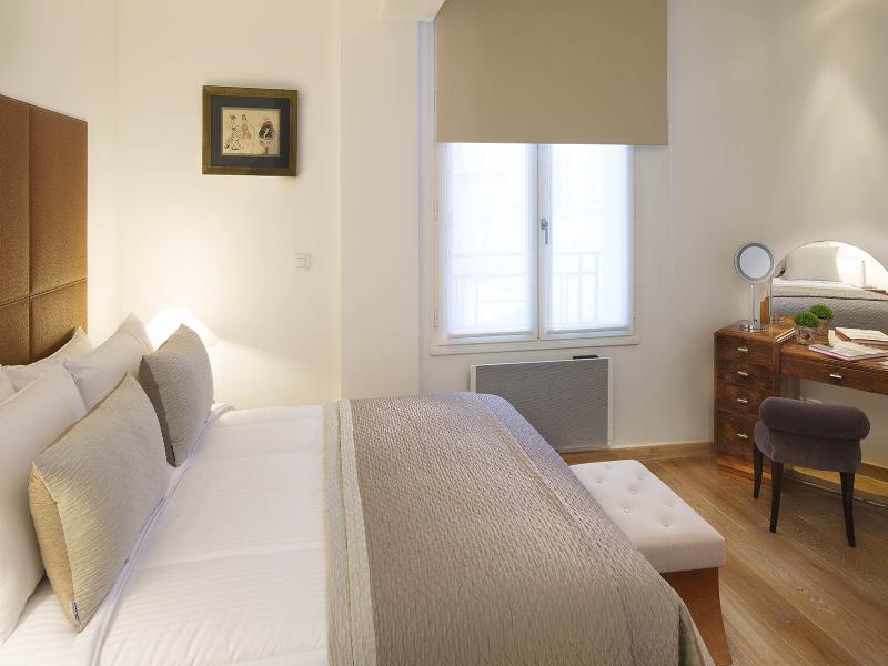Montmartre Residence Paris image