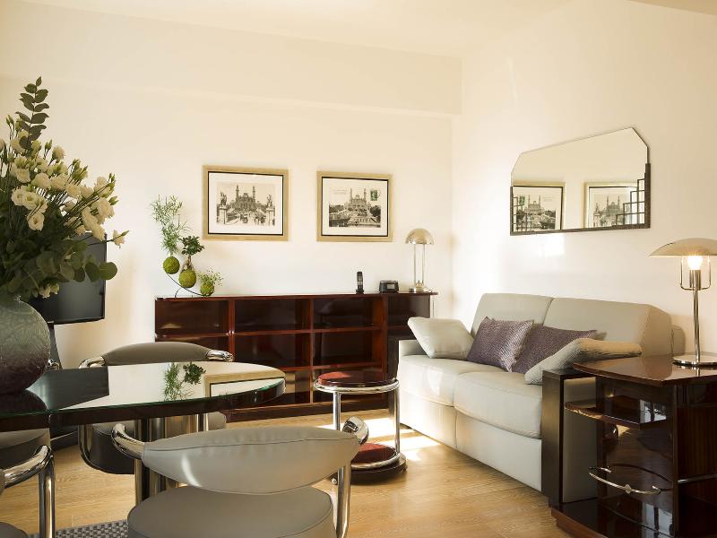 Montmartre Residence Paris image