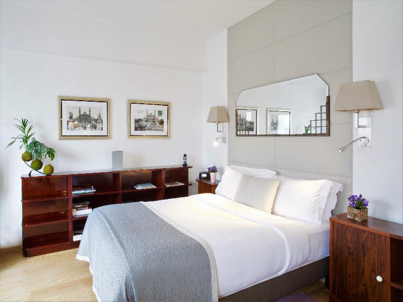 Montmartre Residence Paris image