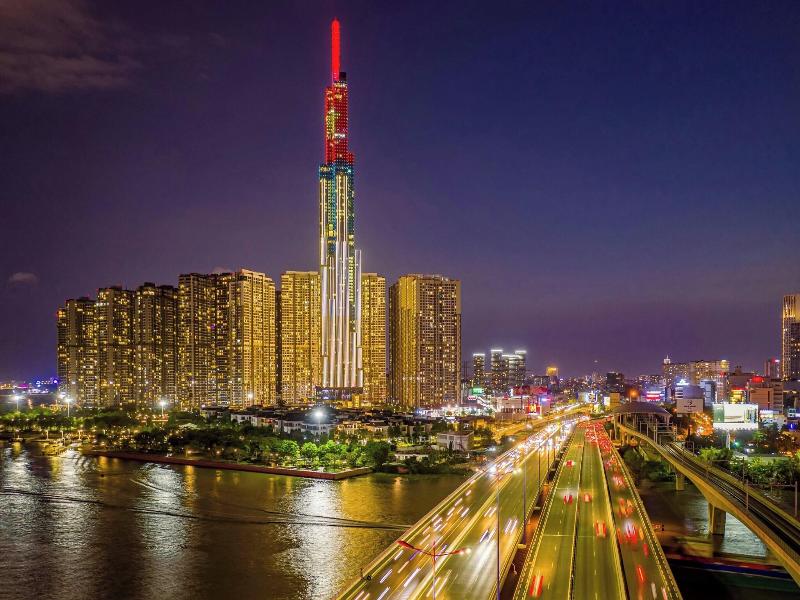 Vinpearl Landmark 81, Autograph Collection image