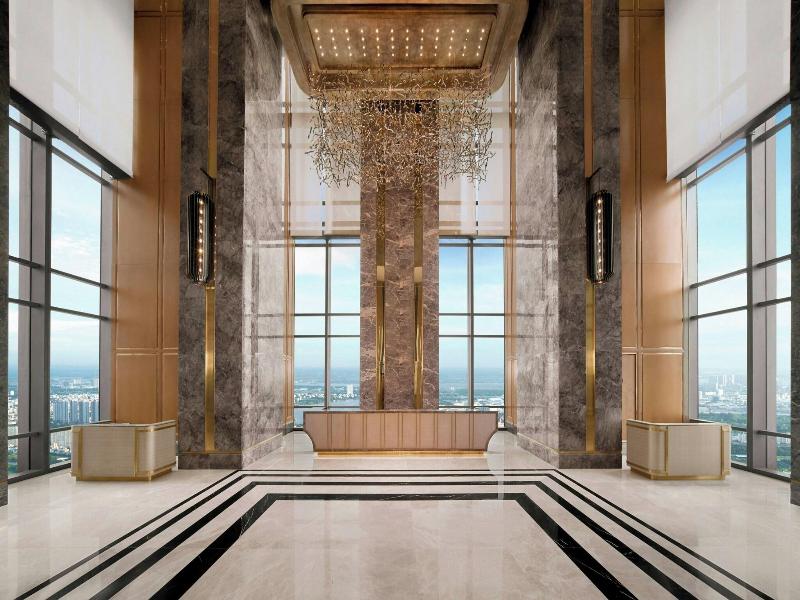Vinpearl Landmark 81, Autograph Collection image