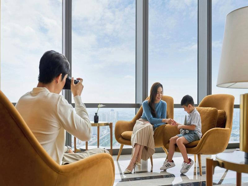 Vinpearl Landmark 81, Autograph Collection image