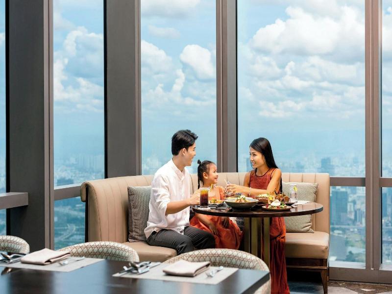 Vinpearl Landmark 81, Autograph Collection image