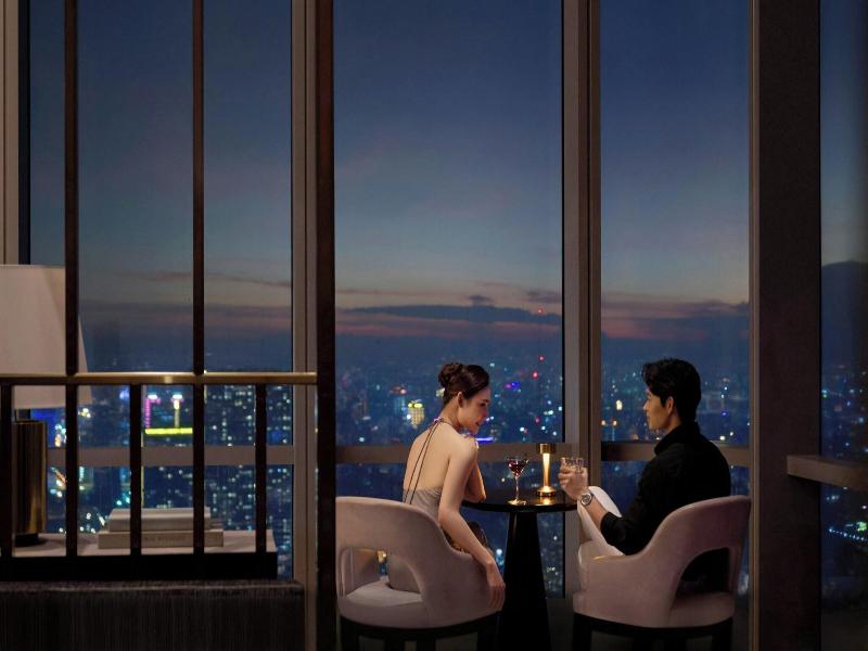Vinpearl Landmark 81, Autograph Collection image