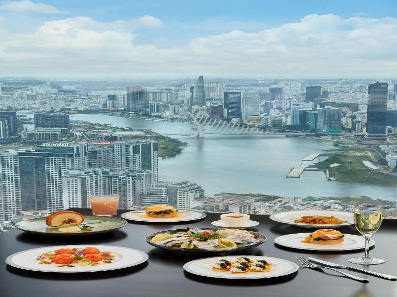 Vinpearl Landmark 81, Autograph Collection image
