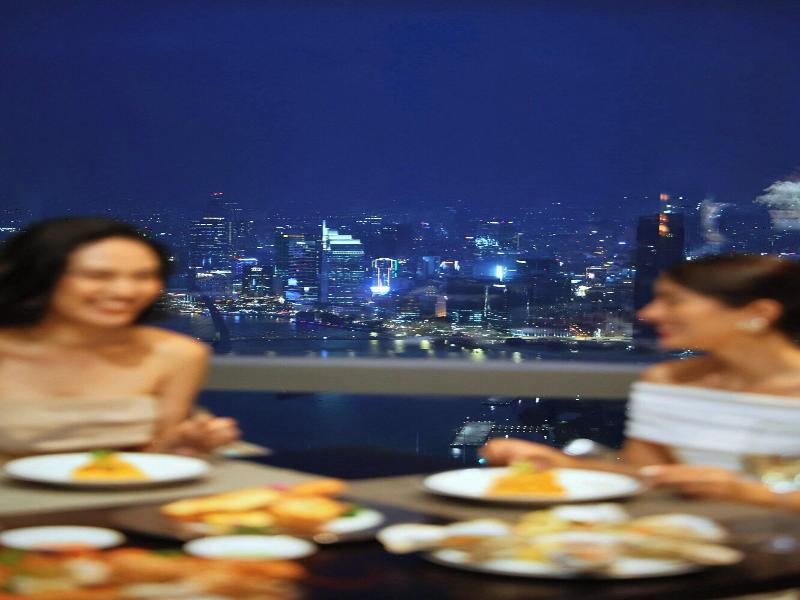 Vinpearl Landmark 81, Autograph Collection image