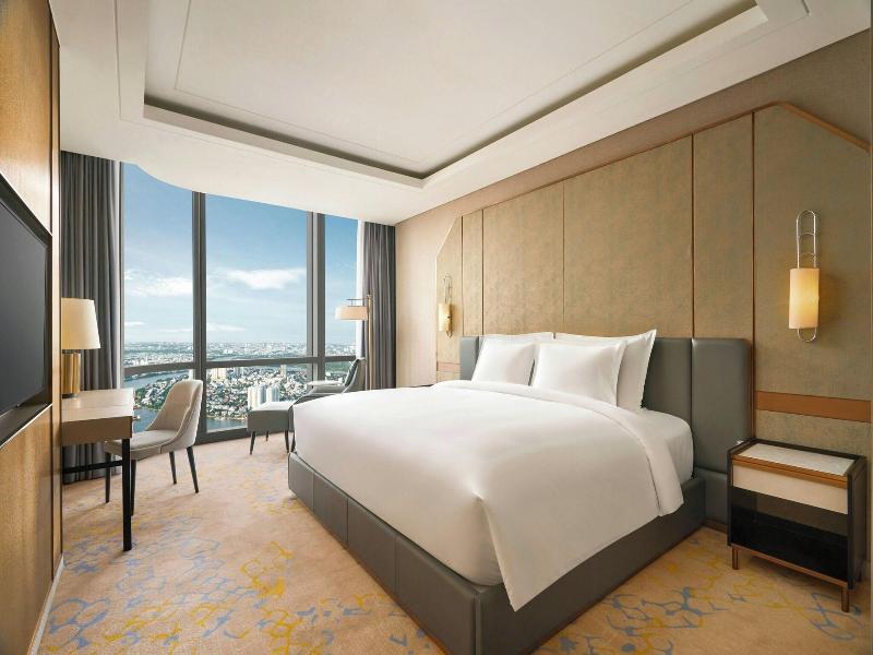 Vinpearl Landmark 81, Autograph Collection image