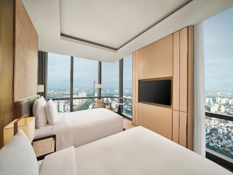 Vinpearl Landmark 81, Autograph Collection image