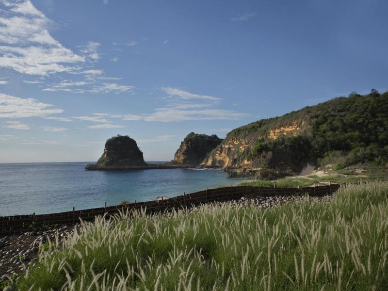 Jeeva Beloam Beach Camp Resort