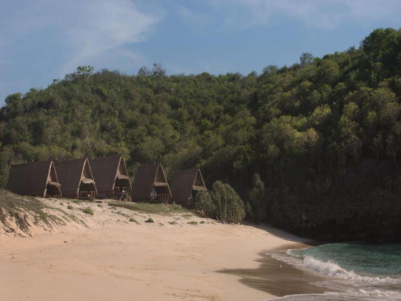 Jeeva Beloam Beach Camp Resort