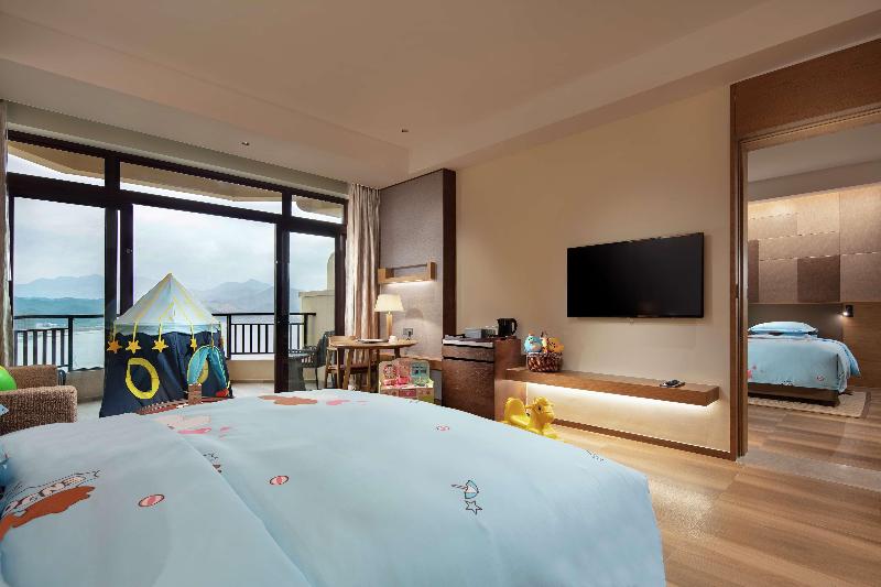 DoubleTree by Hilton Huidong Resort image