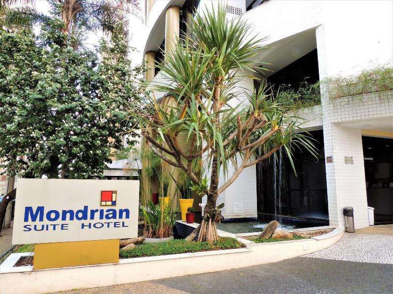 Mondrian Suite Hotel