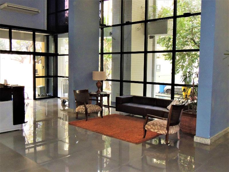 Mondrian Suite Hotel