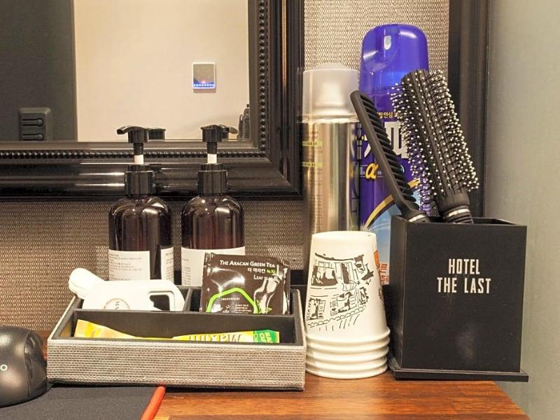 The Last Hotel image