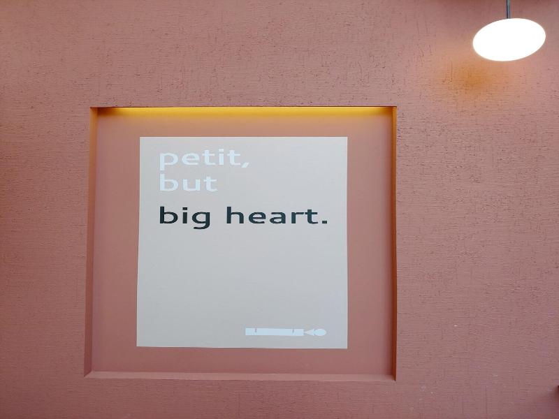 tong tong petit hotel image