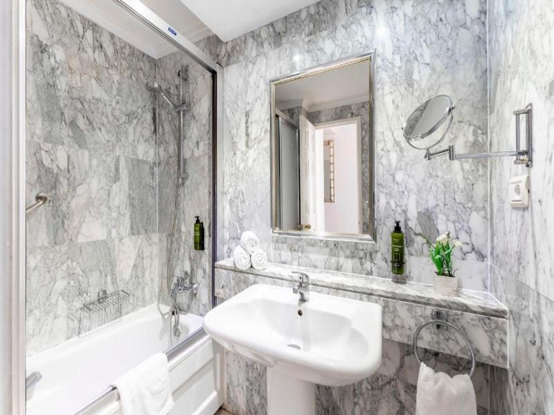 Ona Beverly Hills Heights image