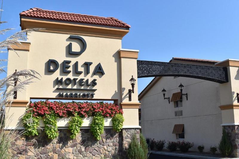 Delta Hotels Indianapolis East — main photo