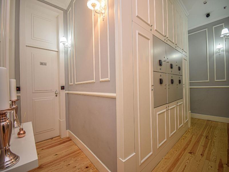 B in Lisbon Downtown Suites image