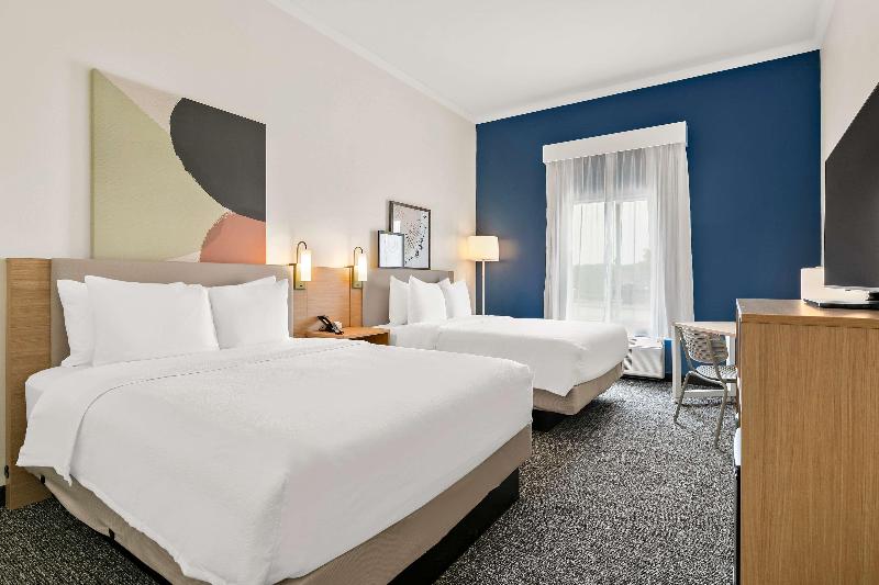 Spark By Hilton Commerce, Ga image