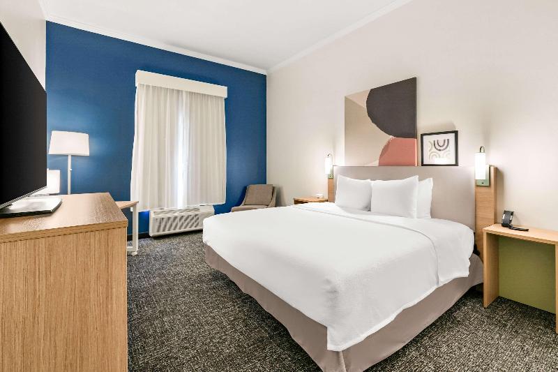 Spark By Hilton Commerce, Ga image