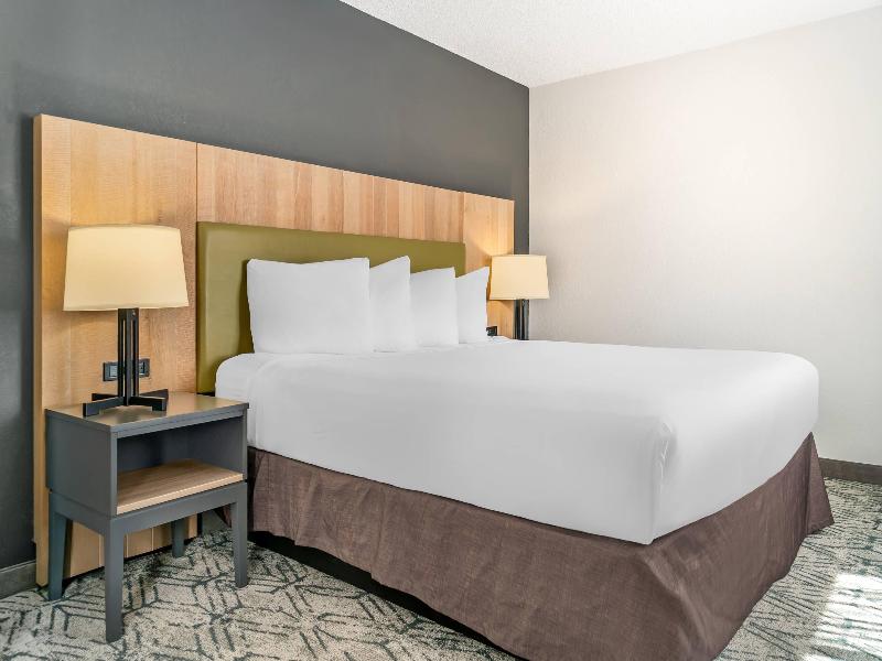 Country Inn Suites By Radisson Frederick Md image