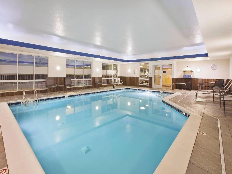 Fairfield Inn & Suites Flint Grand Blanc image