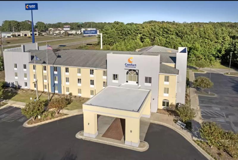 Comfort Inn & Suites Ruston-East image