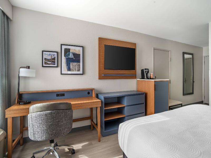 Country Inn Suites By Radisson Shelby Nc image