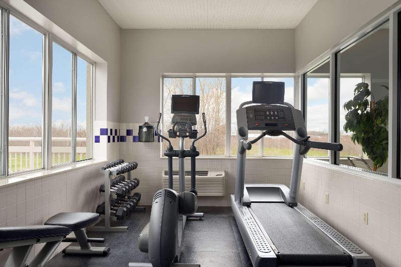 Country Inn Suites By Radisson Port Clinton Oh