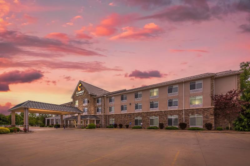 Comfort Inn Suites Dover image