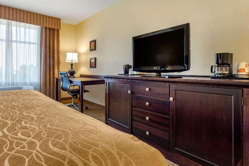 Comfort Inn Suites Dover image