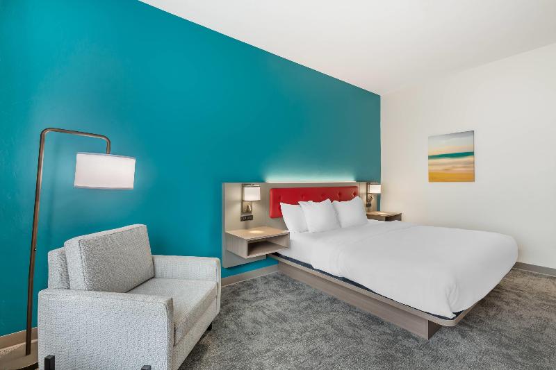 Comfort Inn Suites Dover image