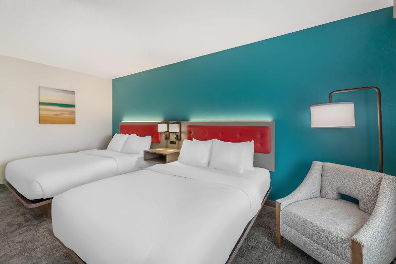 Comfort Inn Suites Dover image