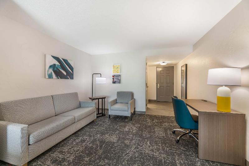 Comfort Inn Suites Dover image