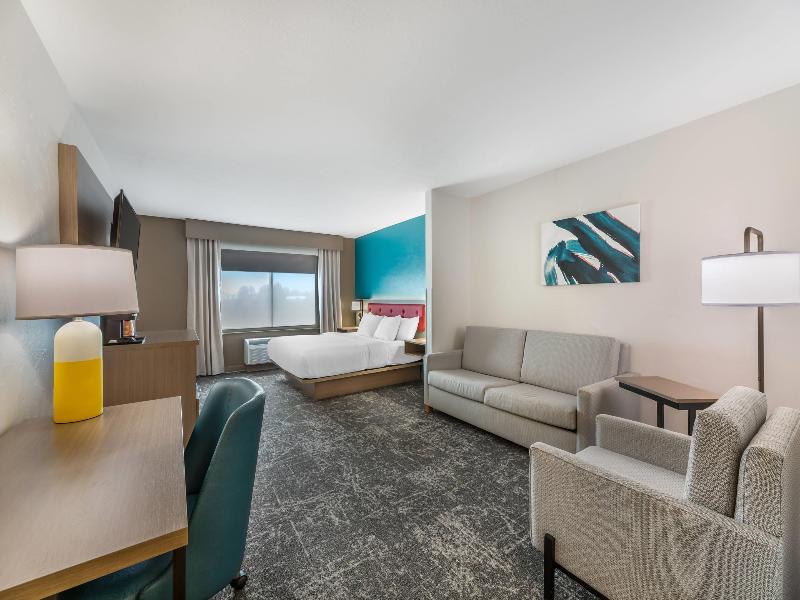 Comfort Inn Suites Dover image