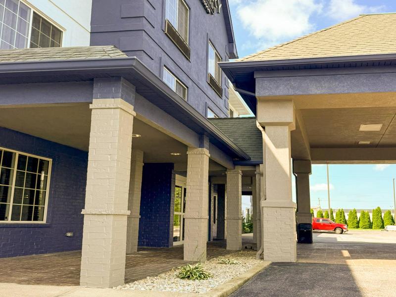 Country Inn & Suites By Radisson, Lima image