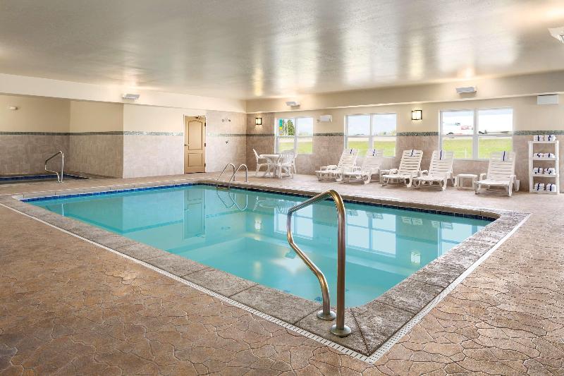 COUNTRY INN SUITES BY RADISSON TOLEDO SOUTH OH