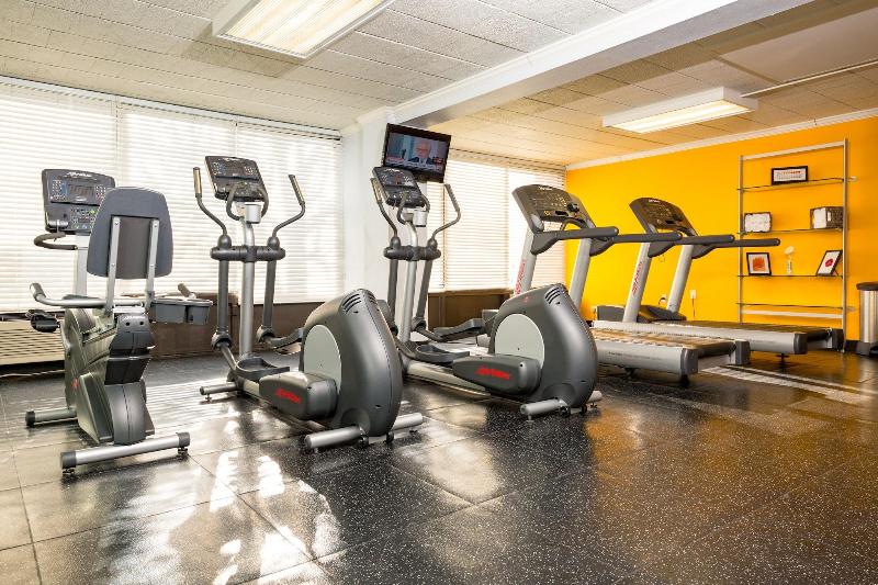 Park Inn Sharon Pa image