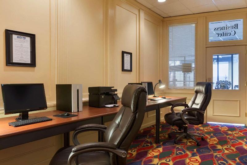 Park Inn Sharon Pa image