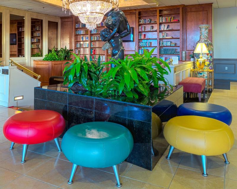 Park Inn Sharon Pa image
