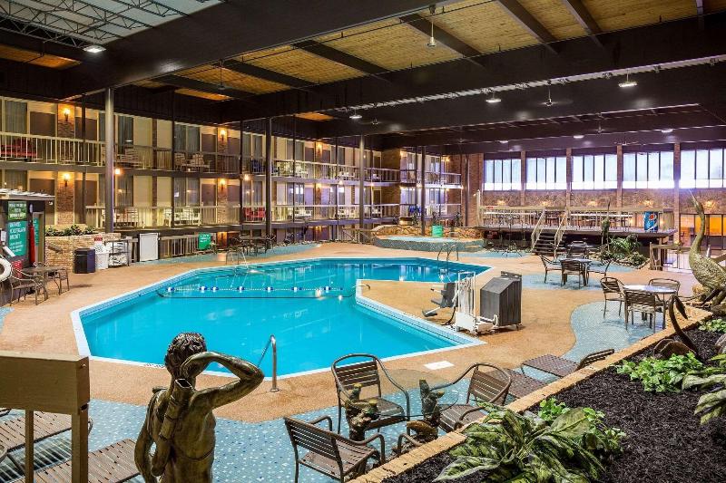 Park Inn Sharon Pa image