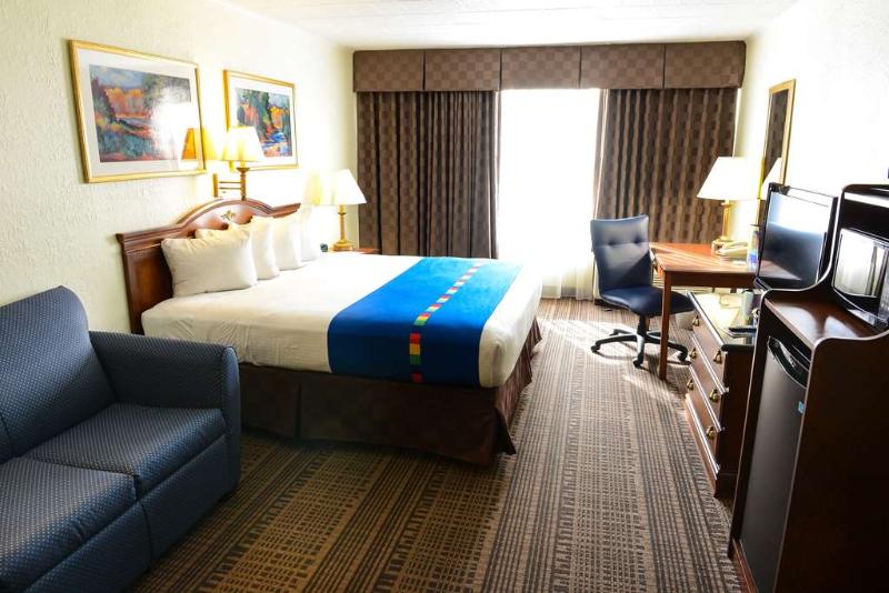 Park Inn Sharon Pa image
