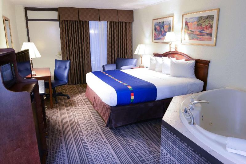 Park Inn Sharon Pa image