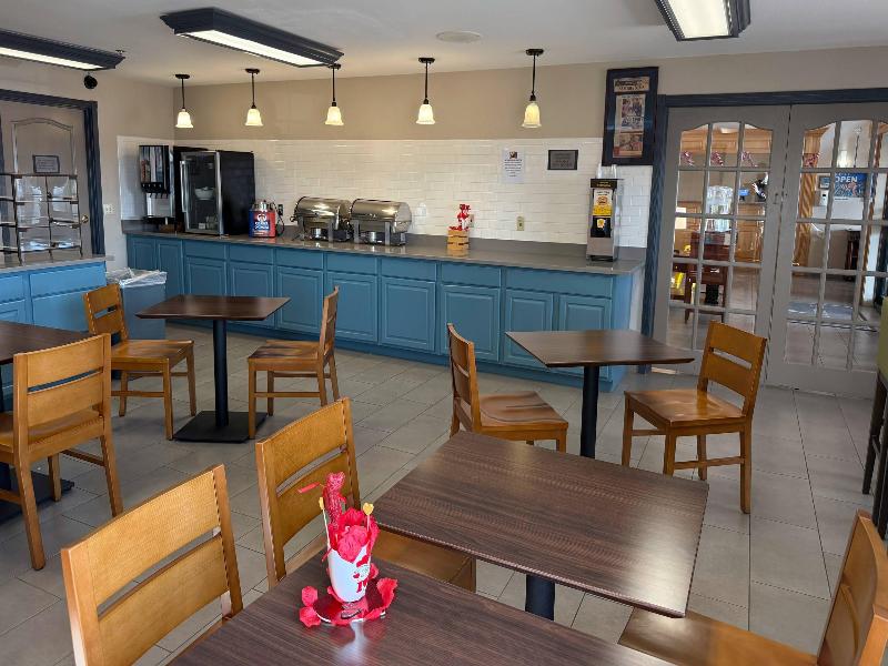 Country Inn Suites By Radisson Kenosha Wi image